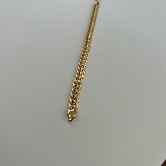 14k gold filled Cuban link bracelet - Picture 3 of 5